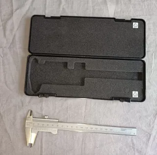 Calibre FACOM 816 150mm Acero Inoxidable Endurecid