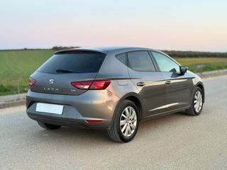 SEAT LEÓN / Diesel / Nacional / Pantalla
