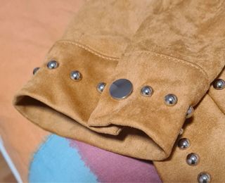 Chaqueta ante tachuelas M