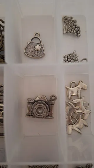 Lote charms metálicos bisutería