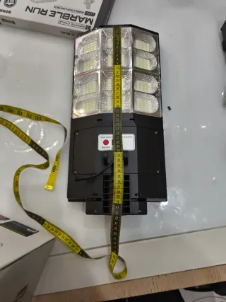 Farola Solar LED V380 c/Cámara 4G 3 Lentes