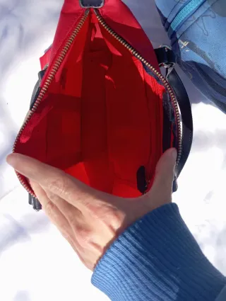 Bolso Tommy Hilfiger rojo nylon original