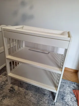 Cambiador Ikea Blanco con cojin y fundas