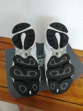 Scarpe New Balance M1000D