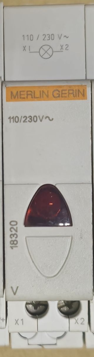 Indicatore luminoso Merlin Gerin 110/230V