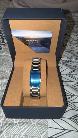 Reloj Frederic Joullion Elegante Plata y Blanco