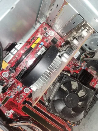 Ordenador de sobremesa HP Negro/Plata