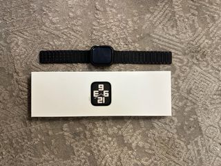 Apple Watch SE GPS Naranja/Plata