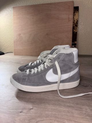 Nike Blazer Gris y Blanco Talla 38