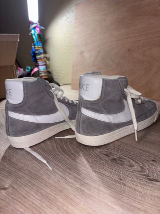 Nike Blazer Gris y Blanco Talla 38