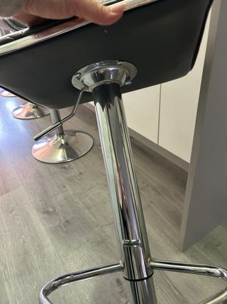 1 Taburete Polipiel gris y Metal