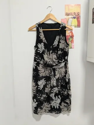 Vestido estampado floral negro y beige