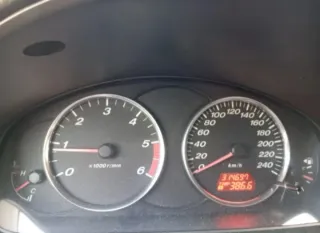 Mazda 6 Negro 2003 AVERIADO LEER