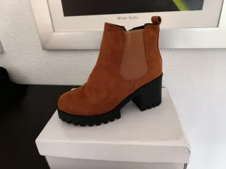 Botines marrones de tacón