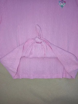 Camiseta niña C&A rosa con flores