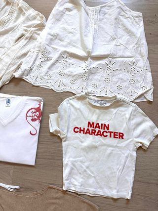 Lote NUEVE  TOPS Y CAMISETAS VARIAS MARCAS