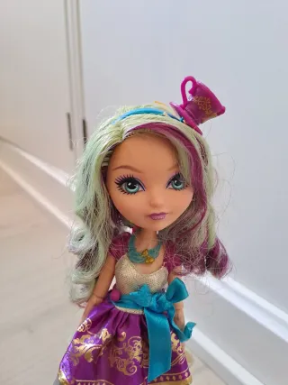 Muñeca Ever After High Madeline Hatter