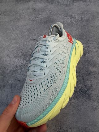 Zapatillas Hoka One One Clifton 8 Azul Claro