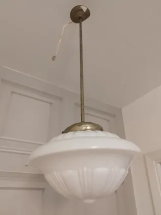 Lámpara de techo de Philips opalina inglesa blanca