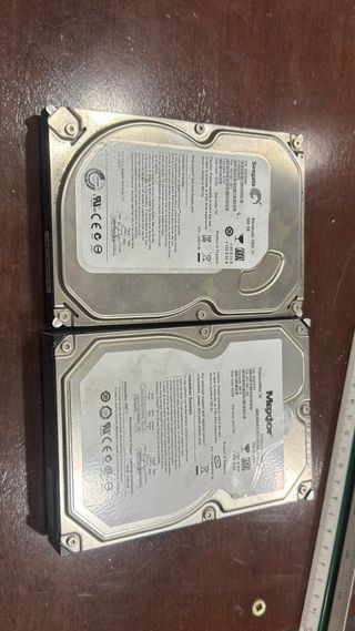 2 Discos HDD Seagate y Maxtor 500GB y 750GB