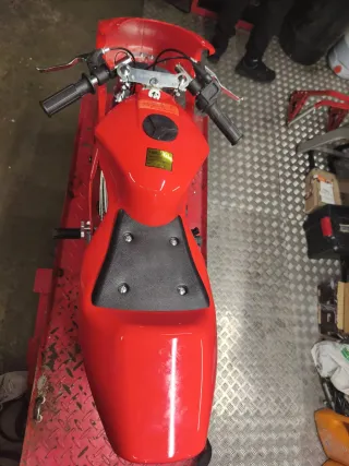 Mini Moto GP CAMEL Roja