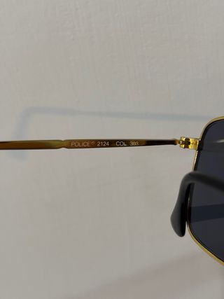 Occhiali vintage neri e oro Police