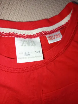 Camiseta niño Zara roja
