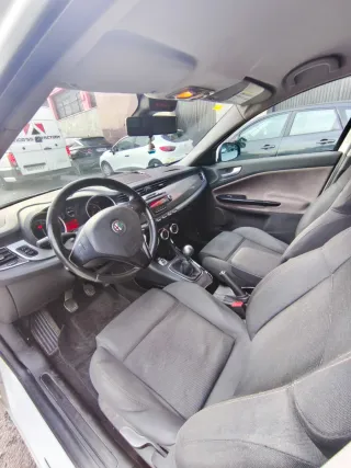 Alfa Romeo Giulietta 2011