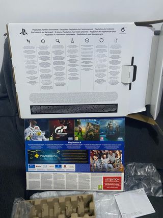 Caja Completa PS4 Slim Sony Negra