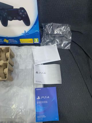 Caja Completa PS4 Slim Sony Negra