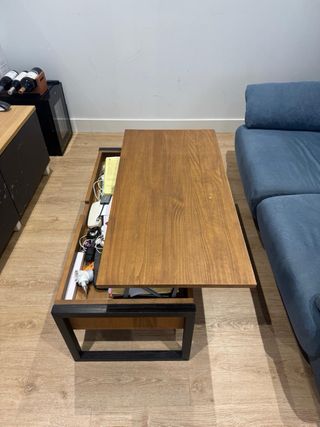 Mesa de centro elevable con almacenamiento