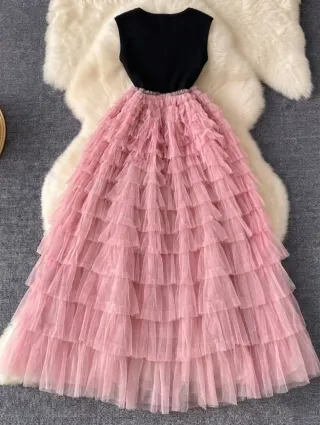 Falda larga rosa con volantes