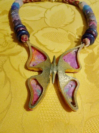 Collana estiva farfalla multicolor , Artigianale ,