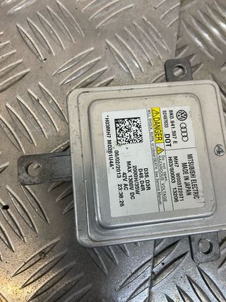 Centralita Xenón Mitsubishi 8K0.941.597 E