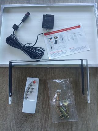 Placa Solar con Accesorios Montaje