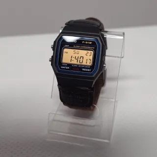 Casio F-91W personalizzato