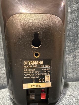 Sistema 5.1 Yamaha Altavoces,Subwoofer, Cables