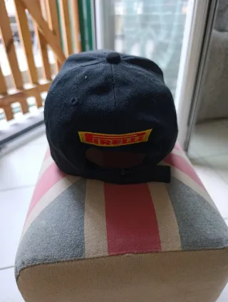 Cappellino nero Pirelli