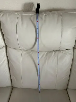 Sofá de piel blanco