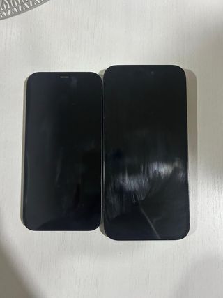 iPhone 14 Pro Max y iPhone 12 Negro/Gris