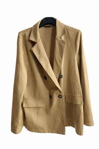 Blazer beige mostaza largo