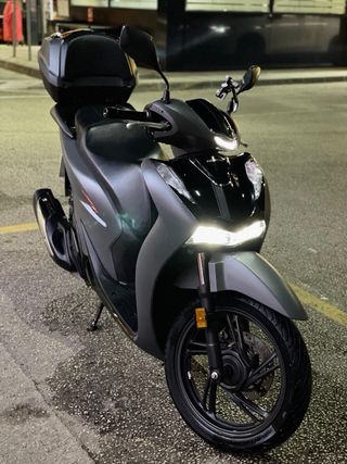 Honda SH Sport 125cc Scooter 28.000km  Como nueva