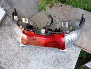 Foco Trasero Suzuki Burgman 125 (2004)