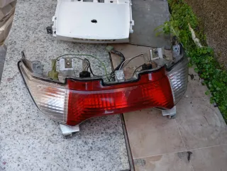 Foco Trasero Suzuki Burgman 125 (2004)