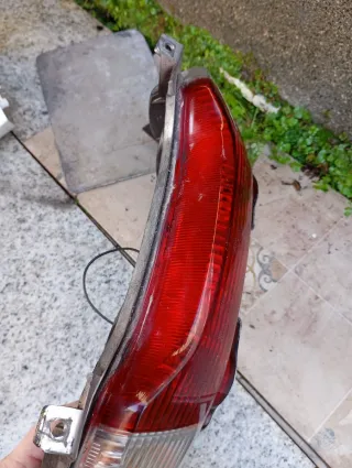 Foco Trasero Suzuki Burgman 125 (2004)