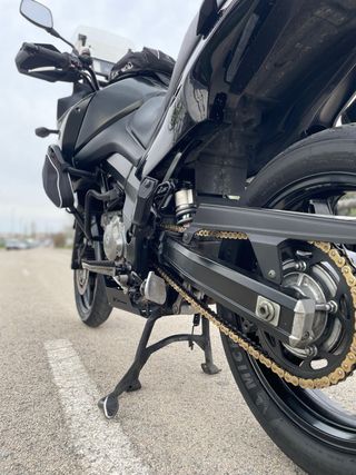 Suzuki Vstrom DL 650 Negra