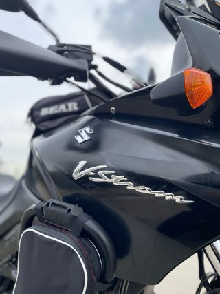 Suzuki Vstrom DL 650 Negra