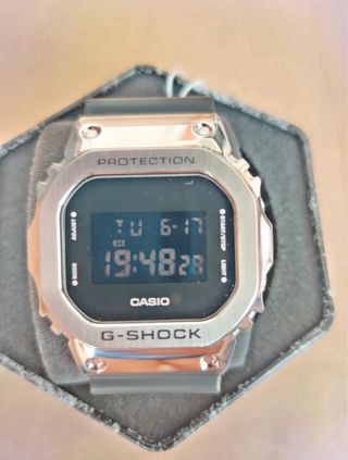 Reloj Casio G-Shock GM5600 Plata/Negro