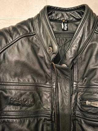 Chaqueta  Helstons de cuero, negra- talla L