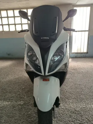 Kymco Xciting 500R Blanca 15700km